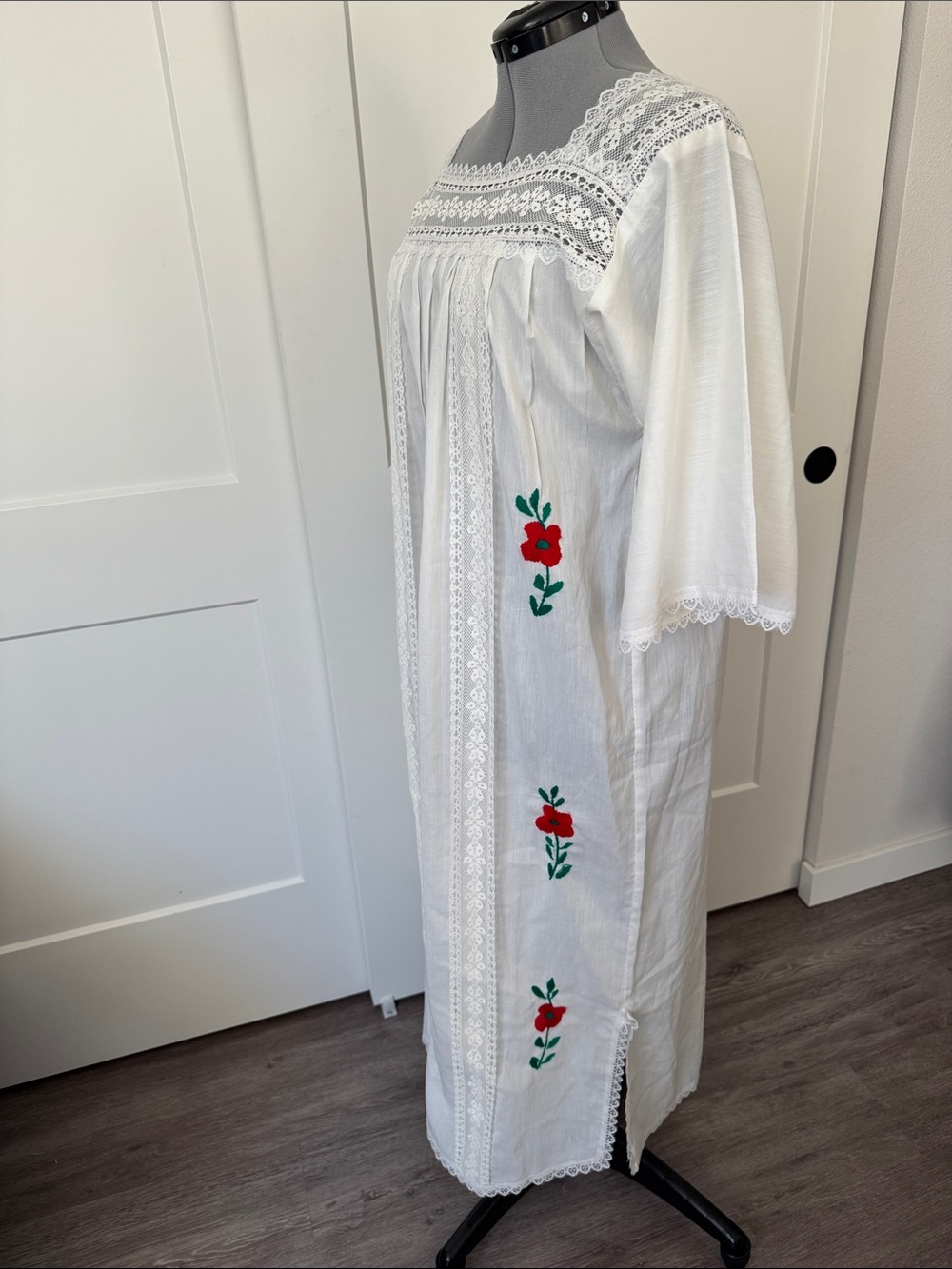 Vintage 70s Embroidered White Boho Maxi Dress with Red Floral Accents - Picture 2 of 8